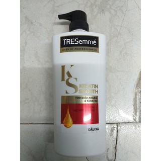 Dầu XÃ TRESEMME Keratin Smooth 650m