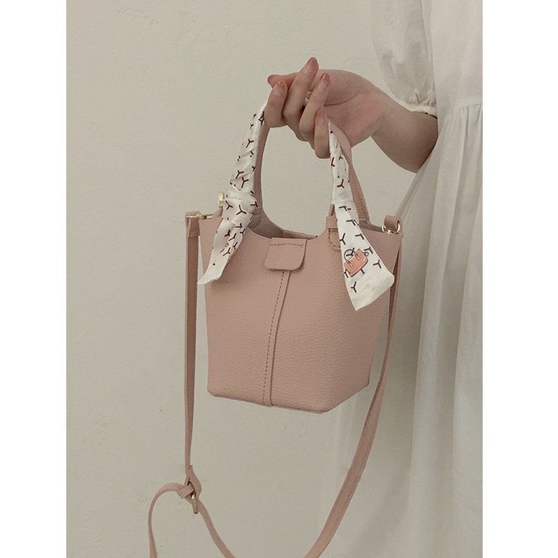 Túi Đeo Vai Vải Lụa Phối Khăn Choàng Cổ Đơn Giản Dễ Phối Đồ Thời Trang Cho Nữ