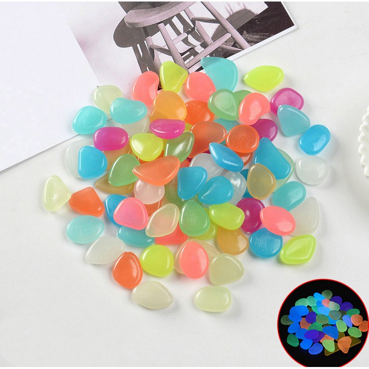 Đá phát sáng trang trí bể cá độc đáo