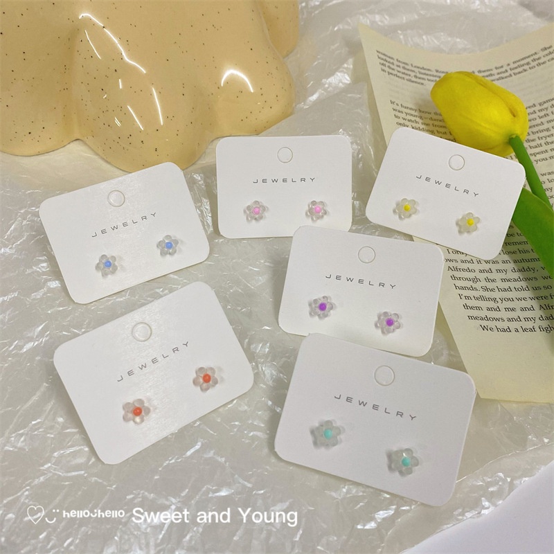 Khuyên tai nhựa tạo hình hoa xinh xắn cho nữ