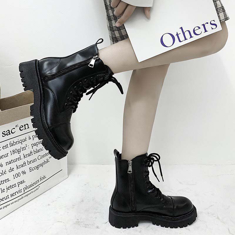 Boots cổ 15cm dập chữ loại xịn khoá bên siêu xinh nằm trong BST mới nhất 2020