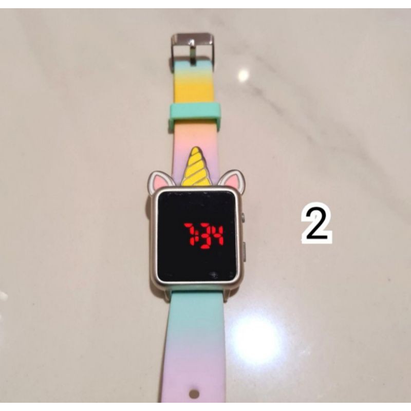 Đồng Hồ Đeo Tay Điện Tử Thời Trang Cho Bé | BigBuy360 - bigbuy360.vn