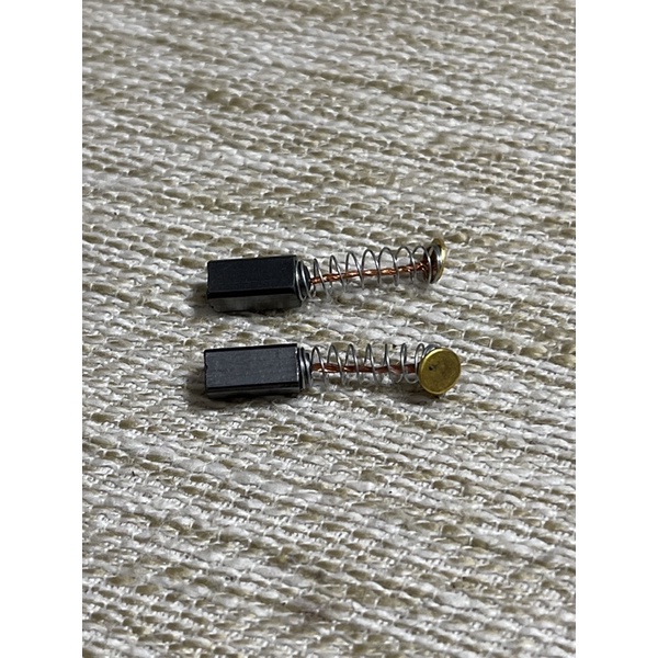 Chổi than số 55 kích thước 5x5x10 dùng cho các máy carbon brush 5*5mm