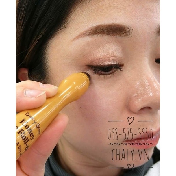 Bút lăn dưỡng mắt Honey Eye Roll-on Nhật Country Stream. Trị quầng mắt thâm, giảm bọng mắt. Chống lão hoá. Bill Nhật đủ