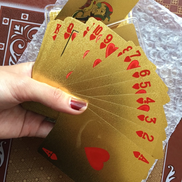 Bộ bài mạ vàng
