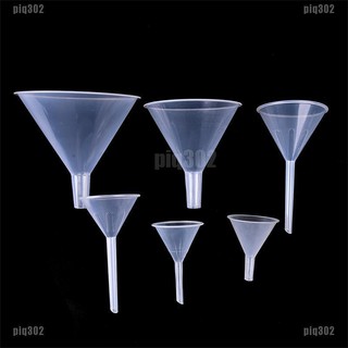 1 phễu nhựa Mini trong suốt dùng trong phòng thí nghiệm