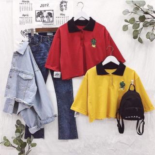 Áo croptop có cổ tay ngắn và tay dài có sẵn