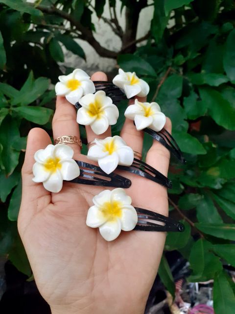 Kẹp bấm hoa sứ trắng thời trang Hàn Quốc(1 cái)
