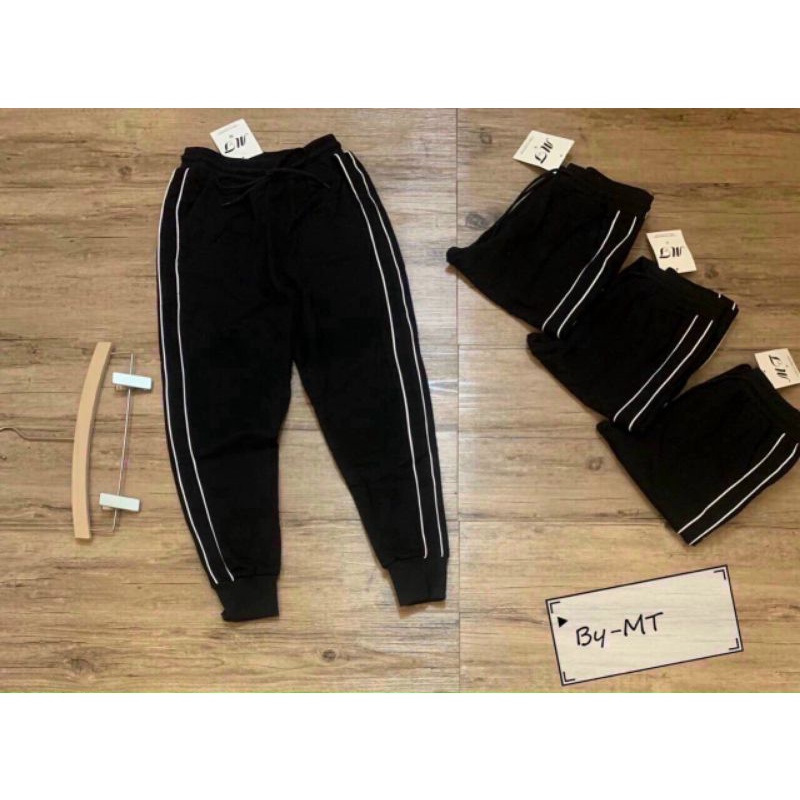 Quần baggy viền sọc nhũ