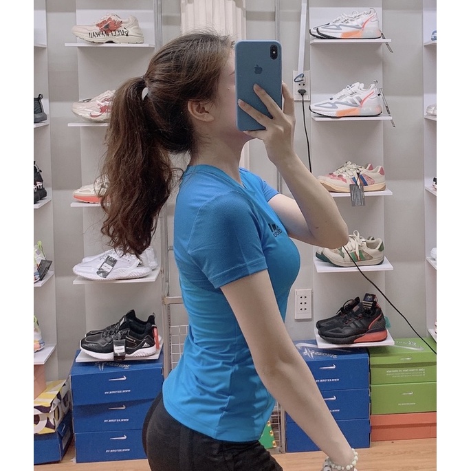 ÁO TẬP GYM YOGA  PHỐI VAI CỰC ĐẸP, CHẤT THUN LẠNH CO GIÃN THẤM HÚT TỐT MÃ AC045