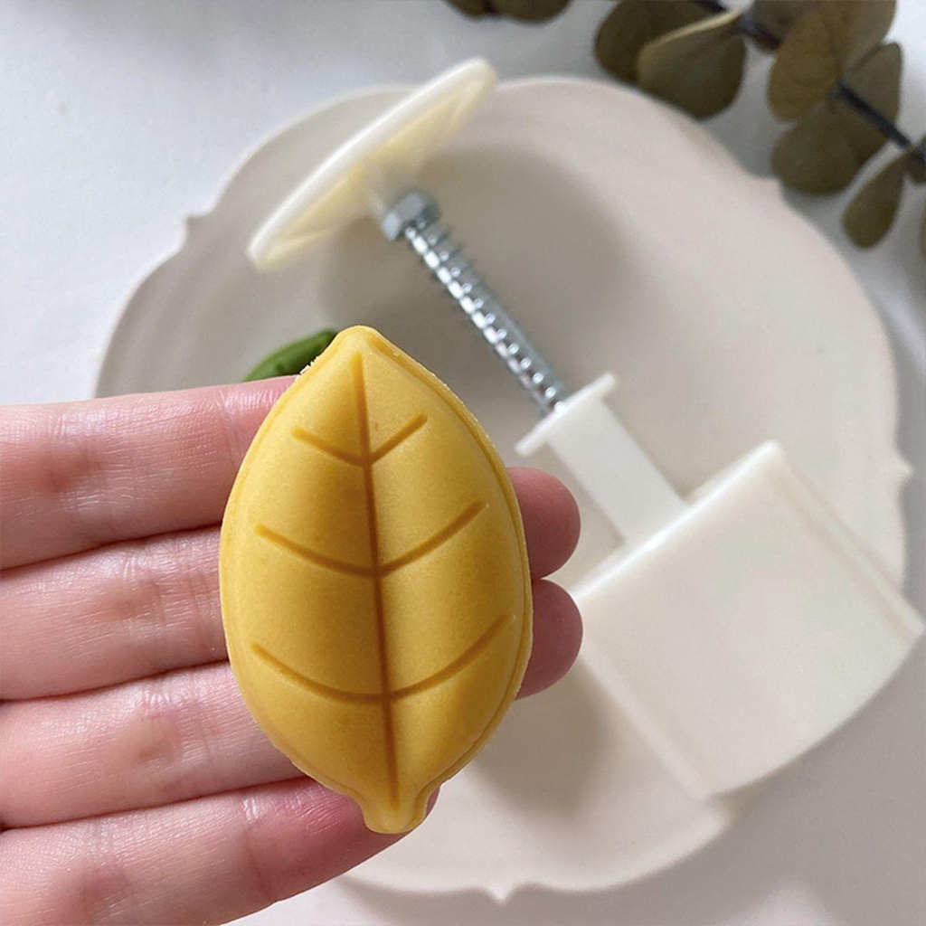 Khuôn Cắt Bánh Quy Hình Chiếc Lá 30g
