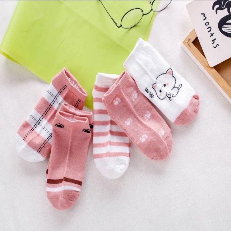 Sét 5 đôi vở xinh hoạ tiết nhí