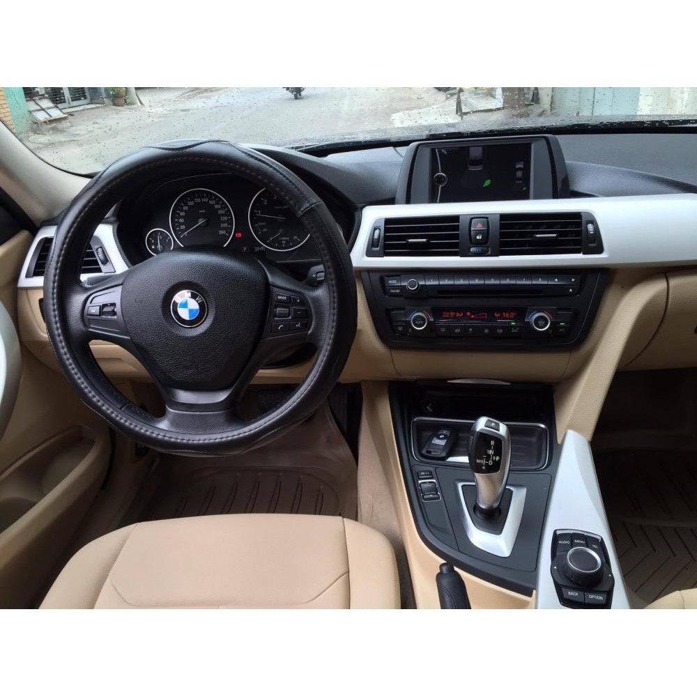 Kính cường lực màn hình BMW 320i