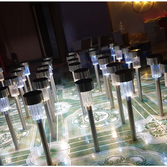 Đèn sân vườn năng lượng mặt trời inox SOLAGA HT1052