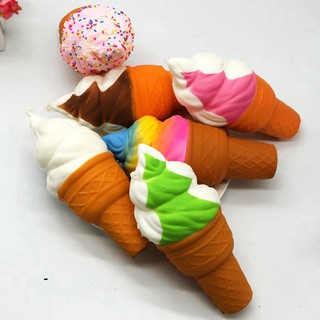 Squishy hình cây kem sắc màu đáng yêu
