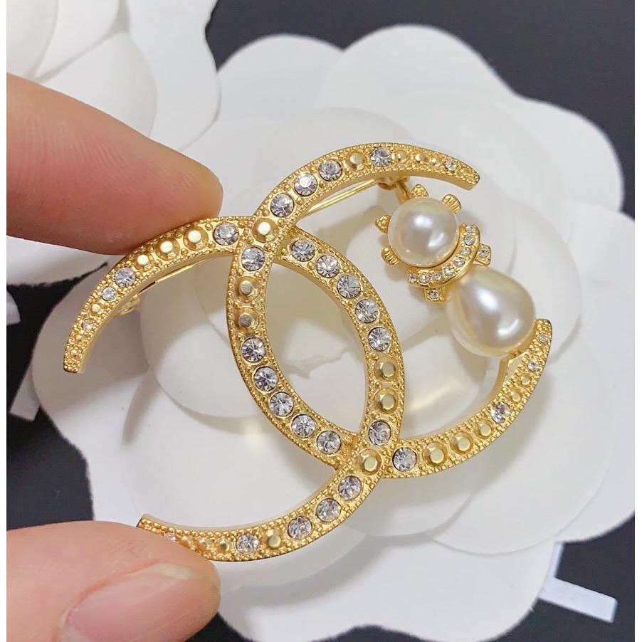 （bolanxun）C-h-a-n-e-l Cat Pearl Double C Brooch sử dụng cùng chất liệu đồng thau của quầy