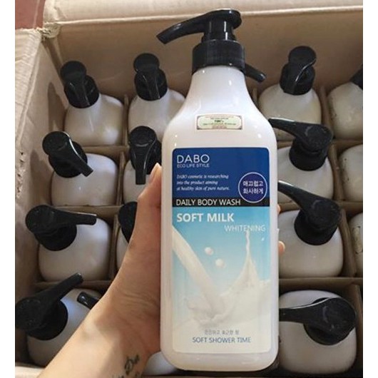 Sữa tắm trắng da, dưỡng ẩm chống khô nẻ da DABO MORINGA Hà quốc hương Hoa chùm ngây thơm nhẹ 750ml/Chai