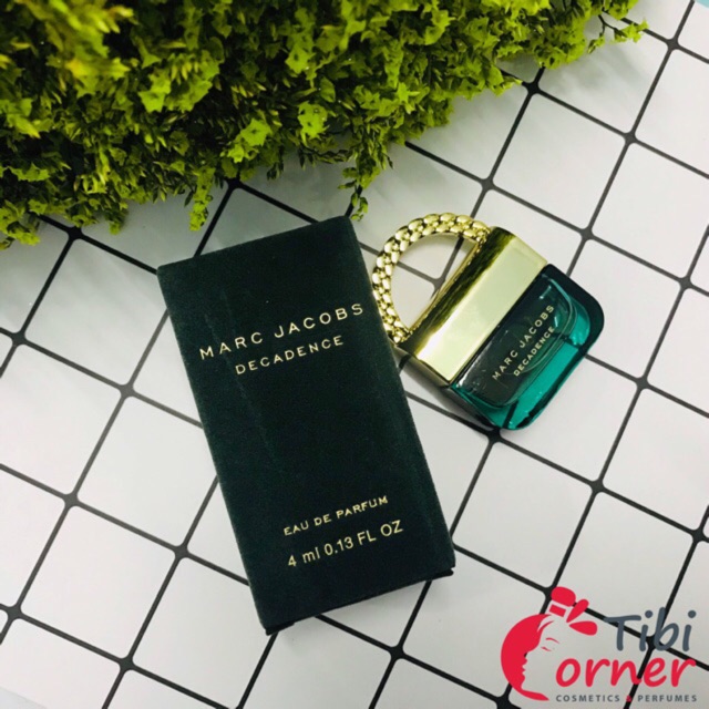 Nước Hoa Mini Nữ Marc Jacobs Eau de Parfum EDP 4ml