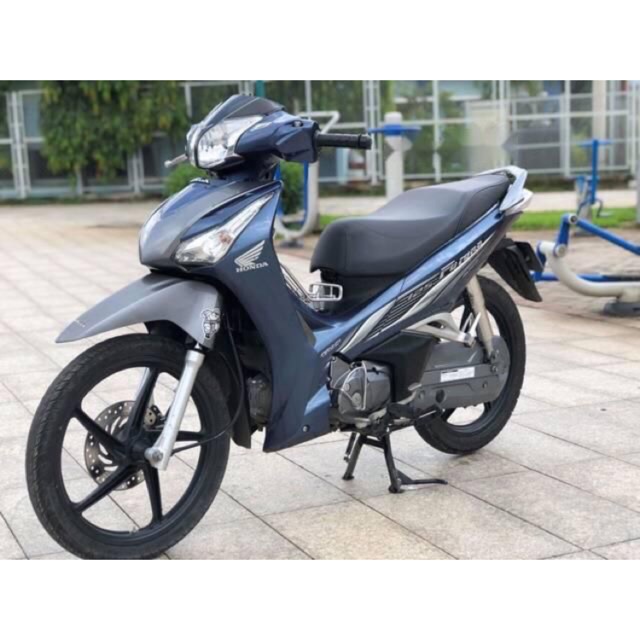 Nắp Chụp Lóc Nồi Future 125 Trắng - Xám Chính Hãng Honda