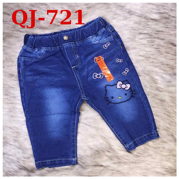 Quần short jean bé gái thêu 18-41kg. Chất jean thun mềm- co giãn nhẹ cho bé thoải mái vận động.