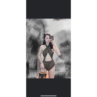 Bikini xẻ ngực da beo