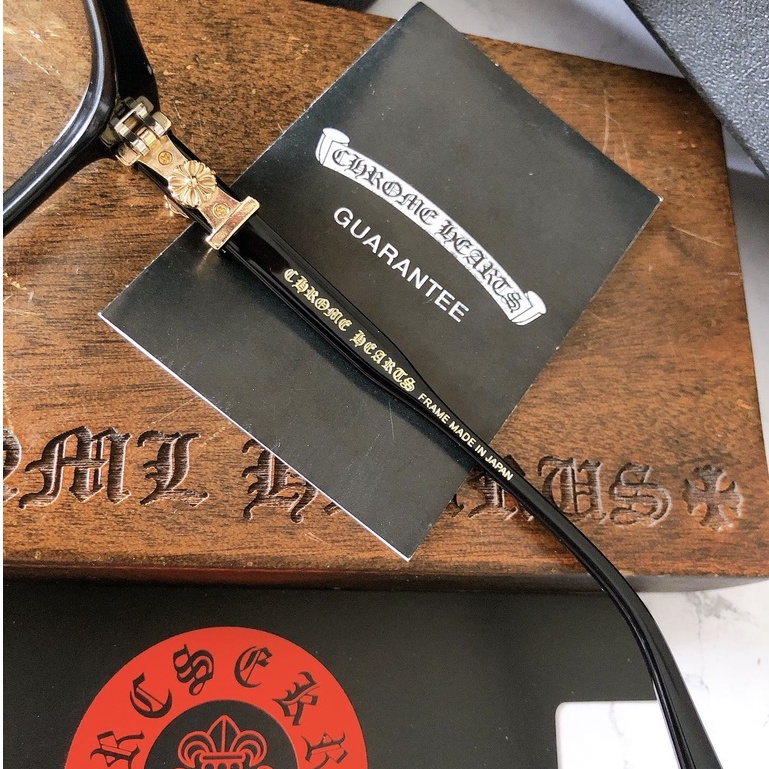 Mắt Kính Cox Ucker Với Tròng Kính Có Thể Thay Thế Được