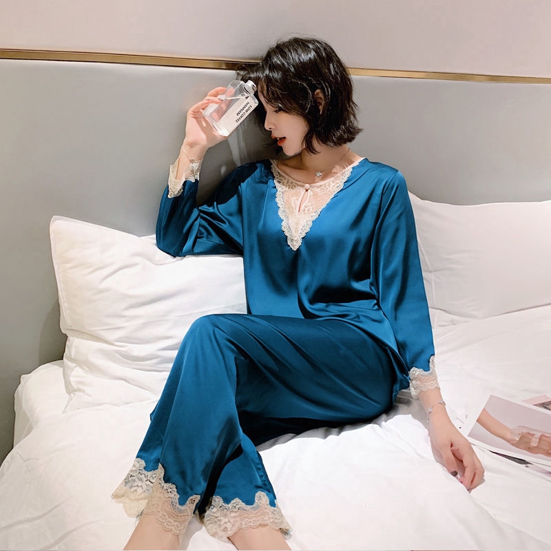 Bộ Đồ Ngủ Pijama Dài Tay Vải Lụa Phối Ren Quyến Rũ Dành Cho Nữ