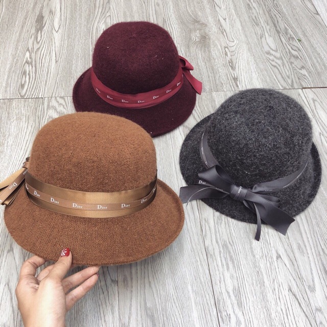 Mũ vành chất dạ