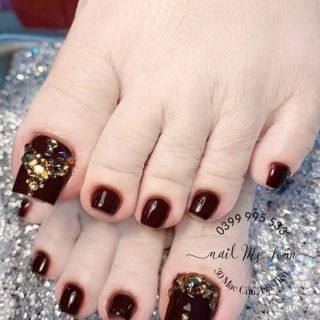 Móng chân thiết kế