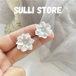 Khuyên tai bông tai hoa trắng chuôi bạc 925 Sulli store