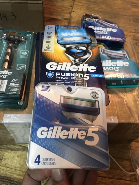 Dao Cạo Râu Gillette Fusion Proshield 5 [Hàng Của Mỹ]