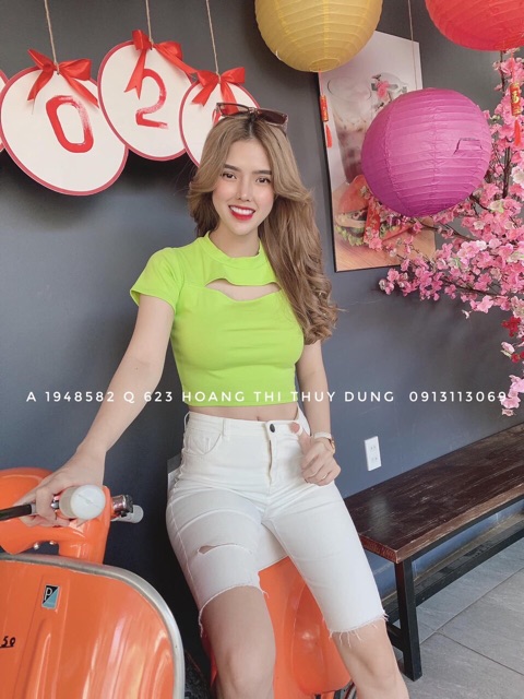 Áo thun xẻ ngực croptop