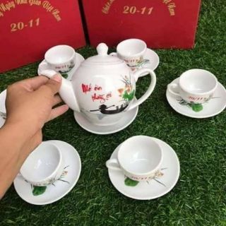 Bộ ấm chén làm quà 20.11