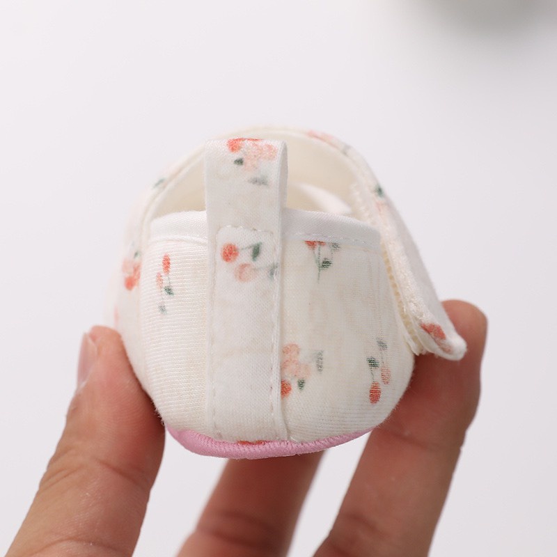 Giày Đế Vải Hoa Nhí Êm Chân, Chống Trượt Cho Bé Gái Từ Sơ Sinh Tới 1 Tuổi