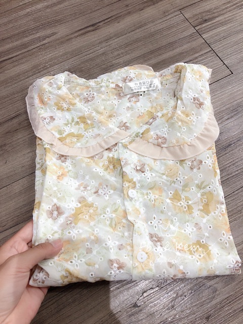 Áo voan hoa vintage cổ bèo xinh