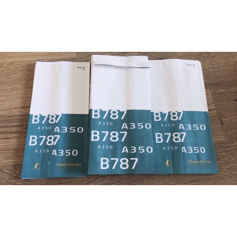 Combo 100 túi nôn, khi đi tàu xe, đi máy bay. Giúp vệ sinh sạch sẽ, bảo vệ môi trường.