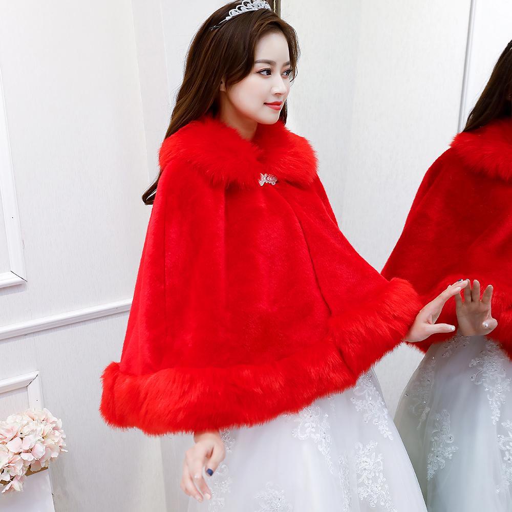 Áo choàng len dày dặn giữ ấm mùa đông phong cách mới 2020 cho cô dâu
 | BigBuy360 - bigbuy360.vn