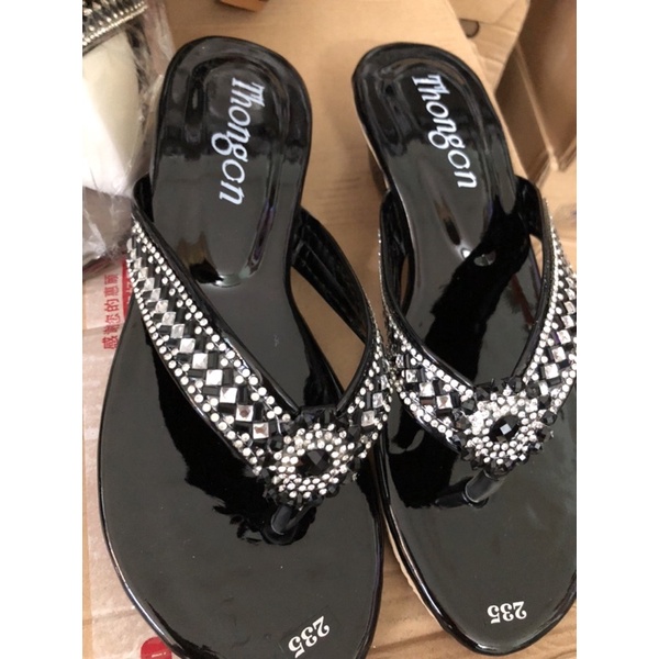 Dép kẹp gót 4-5p, quai đính đá rất đẹp, có size từ 36-39