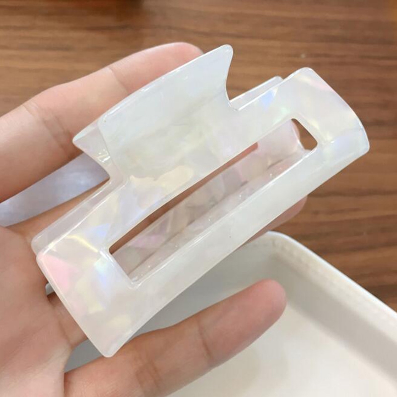 Kẹp Càng Cua Cỡ Lớn Họa Tiết Hình Học Cho Nữ