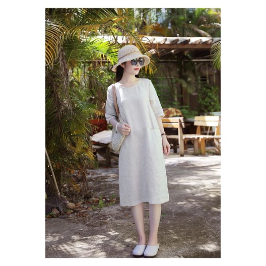 Đầm linen dáng suông kem muối tiêu cổ tròn tay lỡ túi hàm ếch chất linen bột thoáng mát thấm hút mồ hôi
