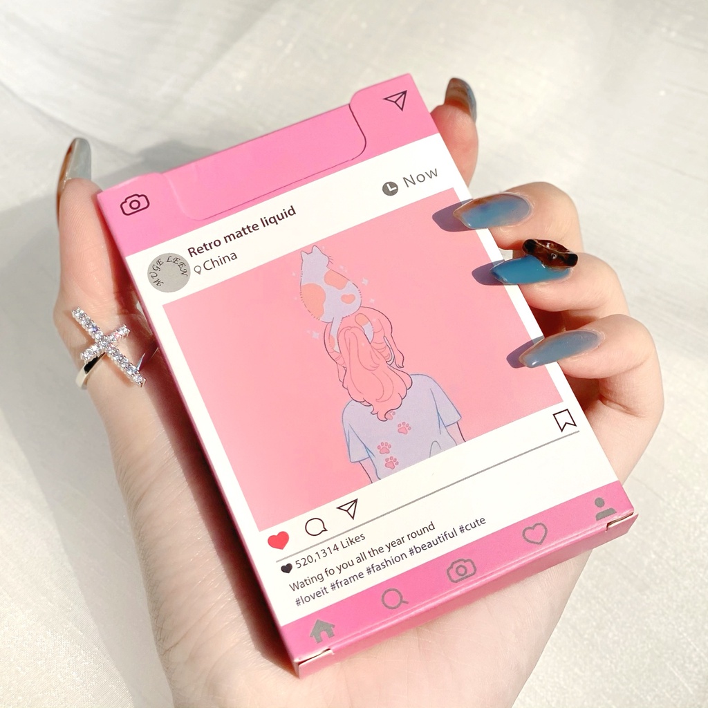 [Hàng mới về] Set Son Kem Lì MUGE LEEN Kiểu Điếu Thuốc Lá Họa Tiết Mèo Và Cô Gái Độc Đáo | BigBuy360 - bigbuy360.vn