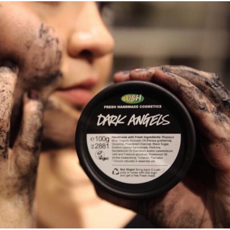 Bột rửa mặt LUSH - Dark Angels