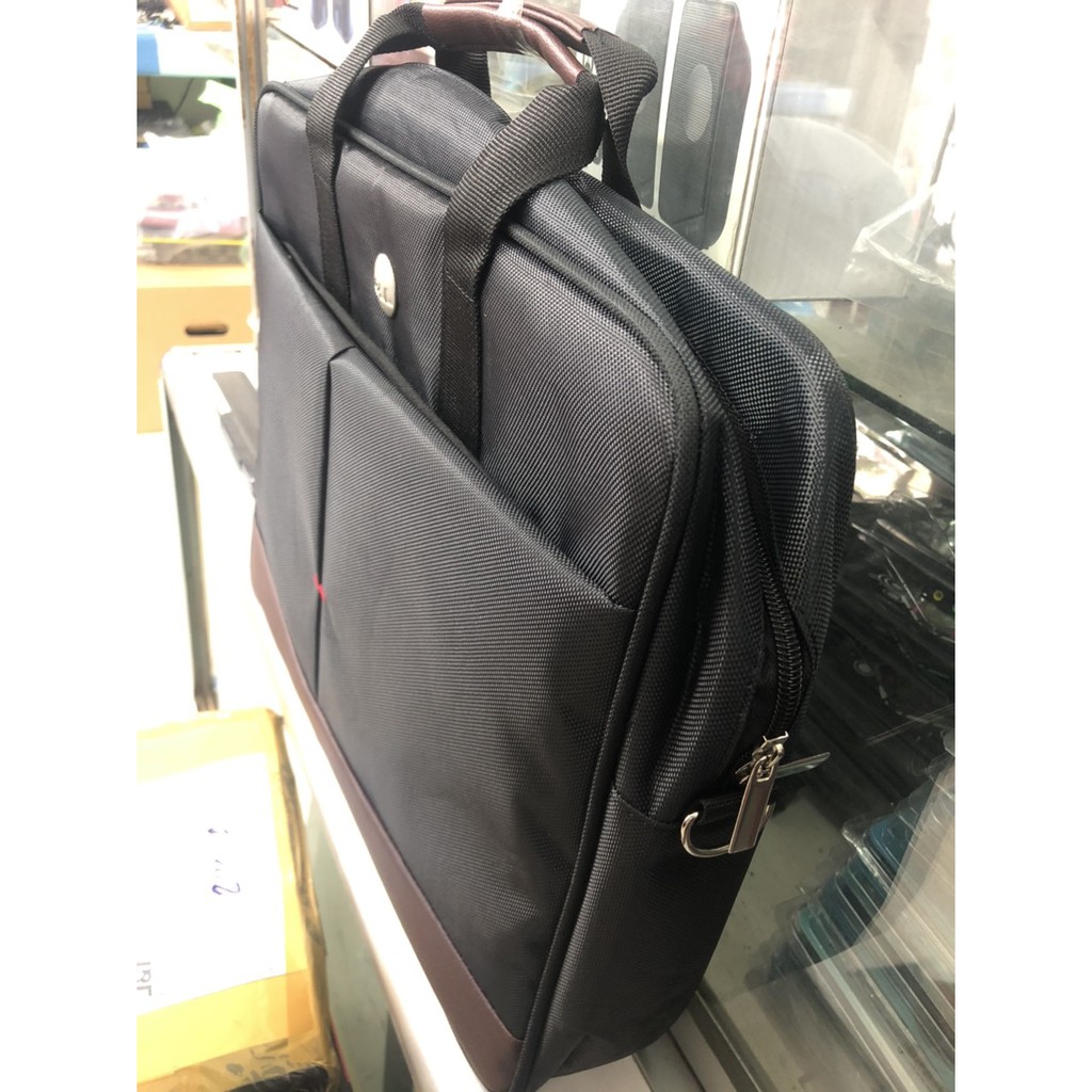 CẶP LAPTOP LOẠI TỐT VIỀN NÂU _  Cặp Laptop 13->15.6 inch Các Hiệu. Chất Đẹp Dày Dặn- Thích Hợp Cho Dân Văn Phòng