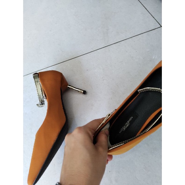 Pass giày gót tre chất vải 6p sz 36