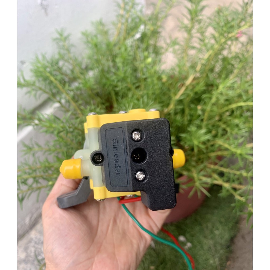 Máy bơm nước mini SINLEADER 12 V tưới Lan, cây kiểng, vườn rau,..