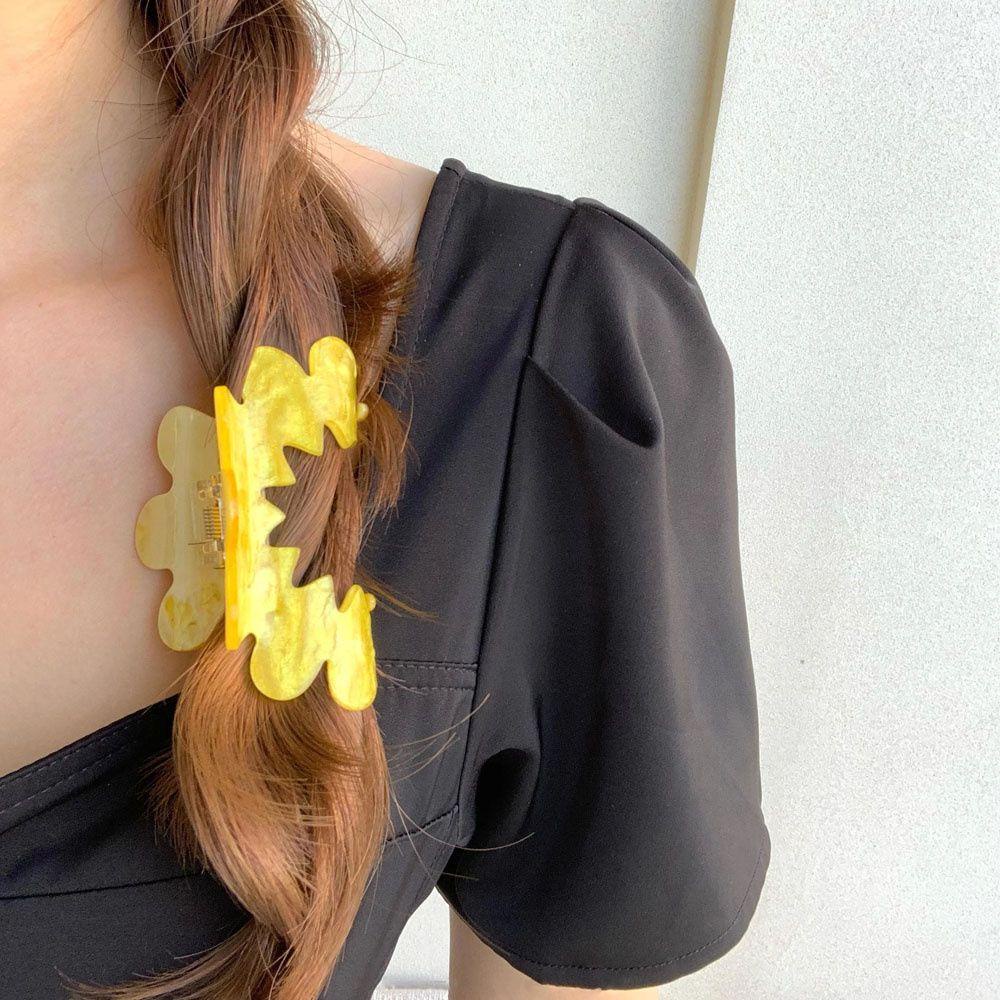 Kẹp Tóc Hình Bán Nguyệt Đính Hoa Thanh Lịch Cho Nữ