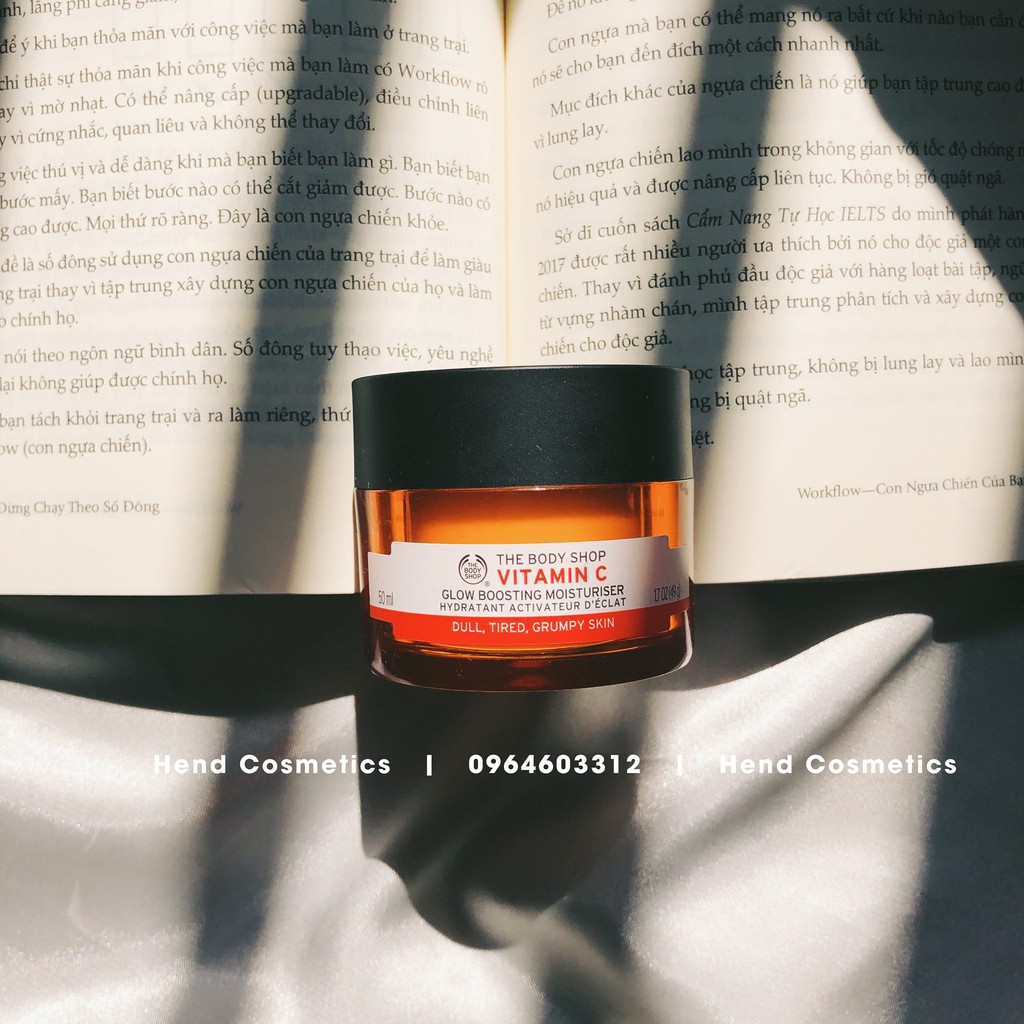 Kem Dưỡng Sáng Da Vitamin C Glow Boosting Moisturiser 50ML (Bill UK)