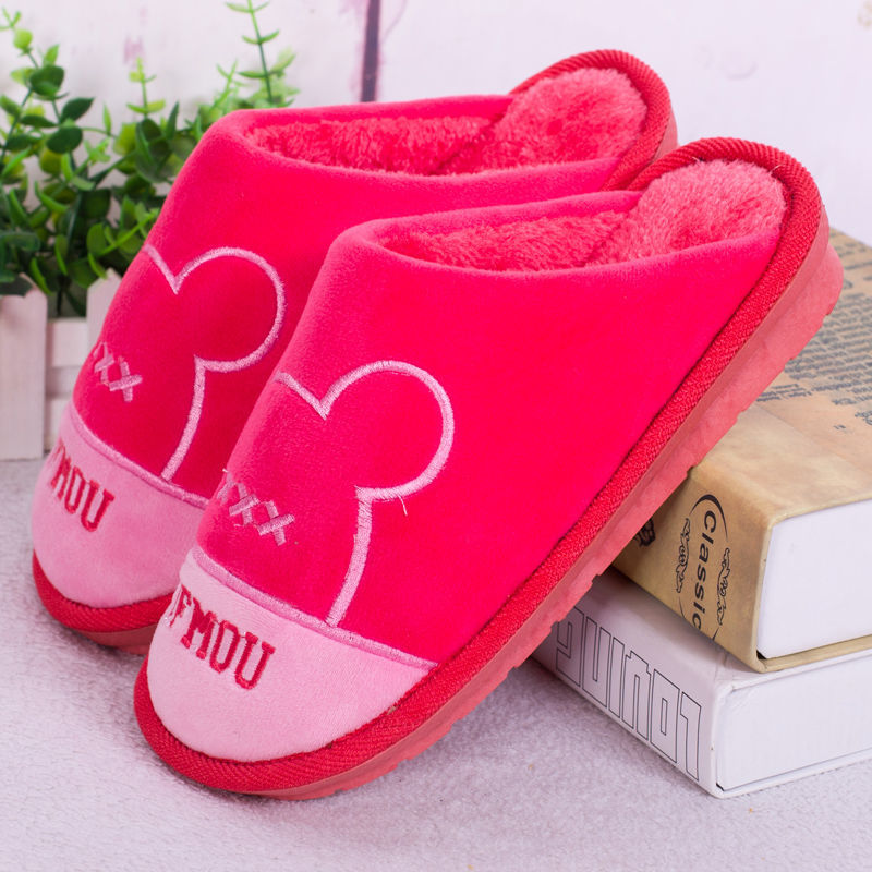 Dép bông đi trong nhà giữ ấm chân vào mùa đông xinh xắn | BigBuy360 - bigbuy360.vn