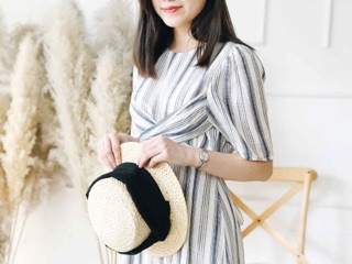 Đầm cột chéo ngực AfterBefore