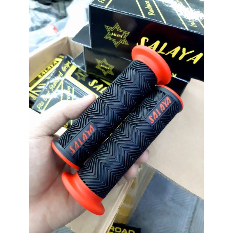 Bao Tay Salaya racing gắn hầu hết các dòng xe